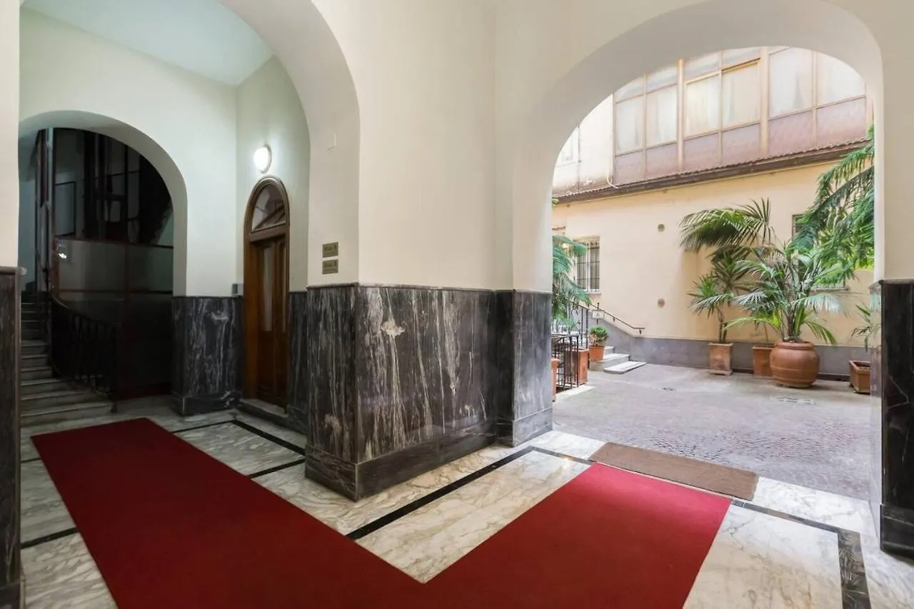 Apartment Incantevole Appartamento In Pieno Centro A Roma Italy