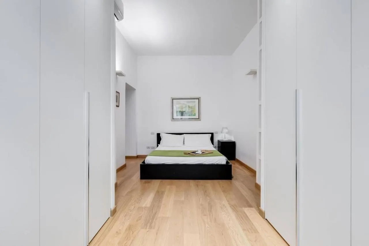 Apartment Incantevole Appartamento In Pieno Centro A Roma